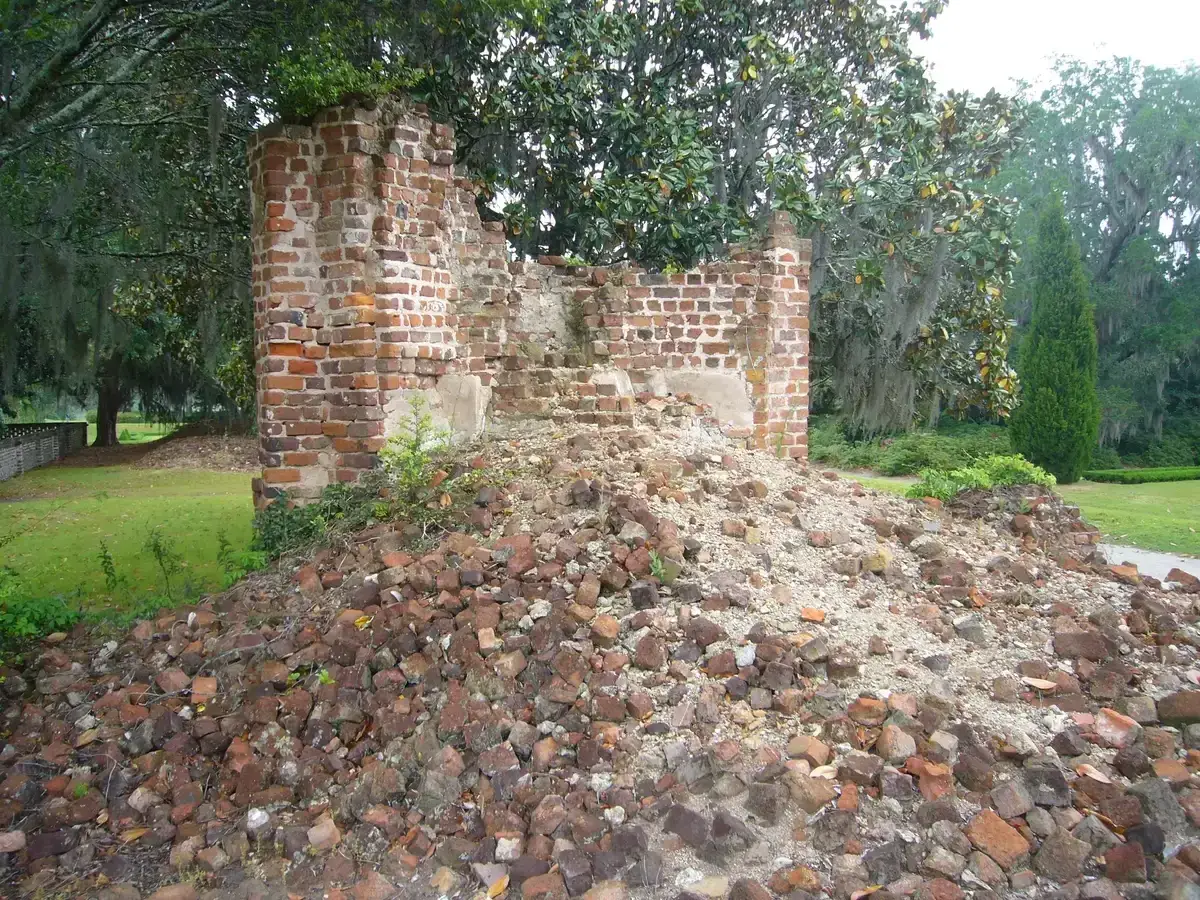 Ruined main house at Middleton Place on the Ashley River near Charleston