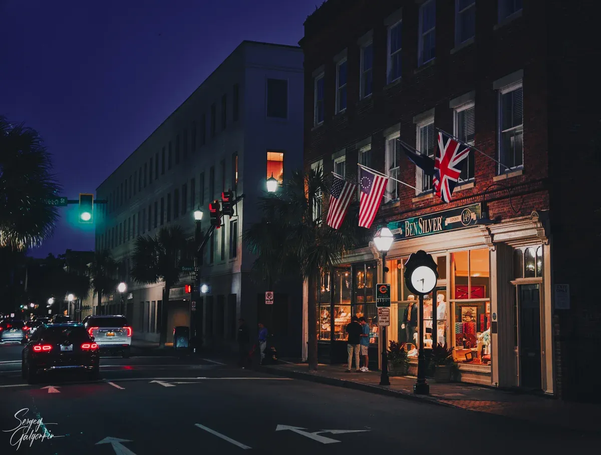 Downtown Charleston street at night, an evening setting for a Charleston ghost cruise