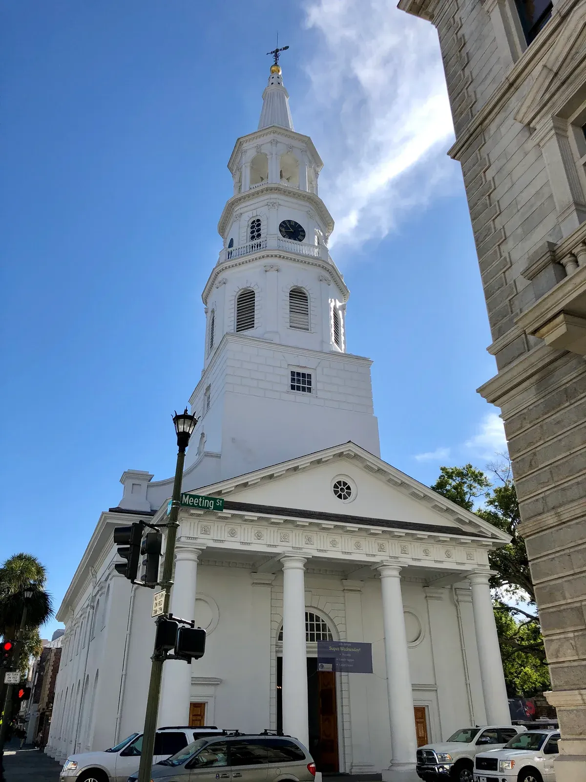 St. Michael's Episcopal Church in downtown Charleston, a free thing to do in Charleston